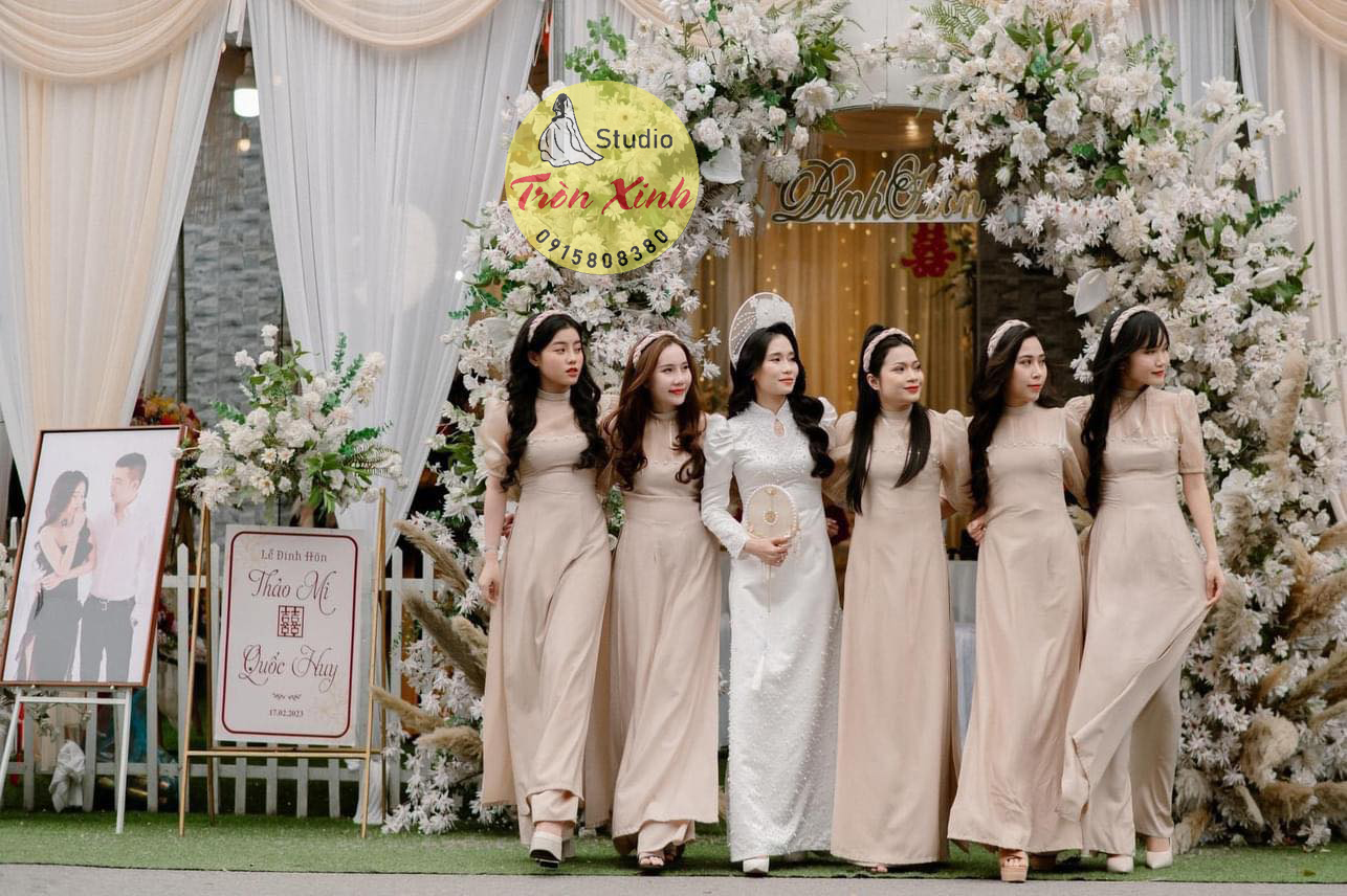 Áo Dài Bưng Quả Bigsize Trẻ Trung Cho Lễ Hỏi Lễ Cưới